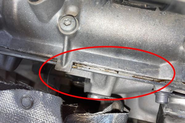 奧迪官方認證二手A4L,檢測發現後備箱全是水,客戶:買回去養魚 奧迪官方認證二手A4L,檢測發現後備箱全是水,客戶:買回去養魚