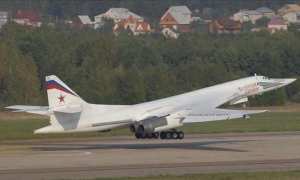 反敗為勝！圖-160M轟炸機載導彈可反轉180度攻擊 領先美歐10年