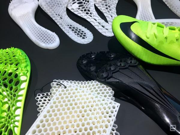 買鞋子尺碼合適就行?運動鞋可不能這麼簡單,多考慮幾點因素吧 買鞋子尺碼合適就行?運動鞋可不能這麼簡單,多考慮幾點因素吧