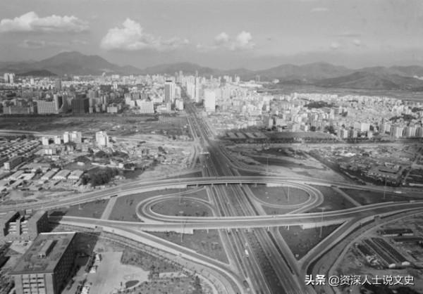 1992年，蘇聯解體還未滿月，鄧小平囑託深圳市委書記：搞得快一點