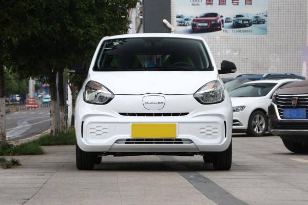不到5萬起，3門4座雙氣囊，榮威再次推出代步小車，科萊威CLEVER