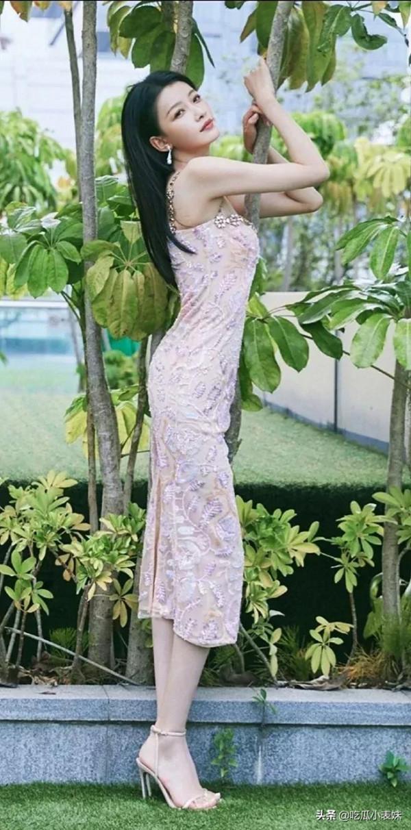 孫怡，眼眸清澈，甜美迷人