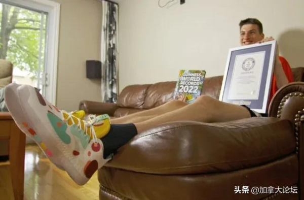 厲害了！加拿大15歲少年身高226.9cm！創吉尼斯世界紀錄