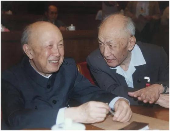 歸國科學家朱光亞，第一顆氫原子彈是什麼模樣？一輩子就做一件事