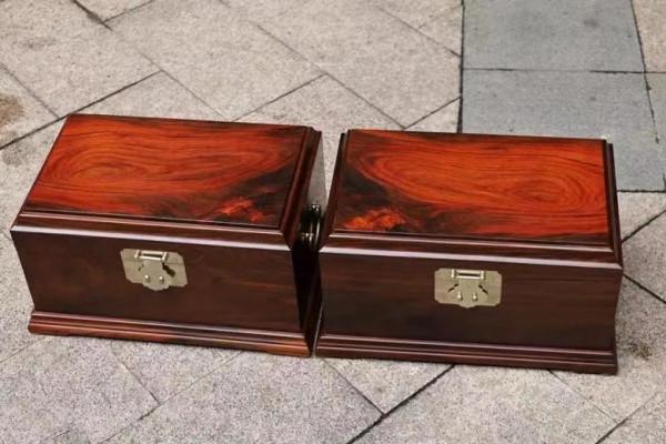 大紅酸枝 &period; 珠寶盒