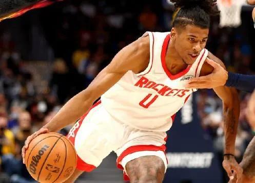 官宣！湖人籃網達成交易，利拉德遭驅逐，火箭迎來利好