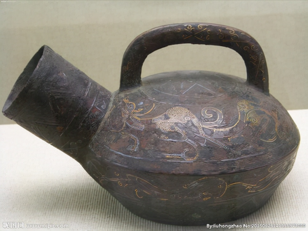 父子一塊賣夜壺，誰厲害