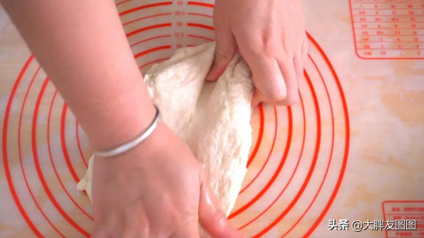 沒黃油，沒烤箱，用最簡單的方法做爆漿麵包，學不會來打我