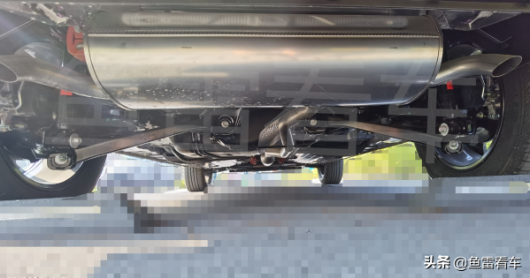 狗品陣容第二款車，首曝長城X-DOG量產版近身詳拍，內飾風格大變