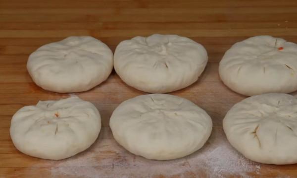 白菜里加2個雞蛋，不炒不燉，簡單一做，比吃肉還香，出鍋就搶光