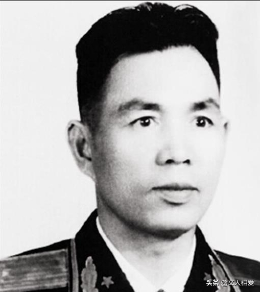 丁盛手下晉升得最快的戰士,戰瓦弄立一等功,12年成大軍區副政委 丁盛手下晉升得最快的戰士,戰瓦弄立一等功,12年成大軍區副政委