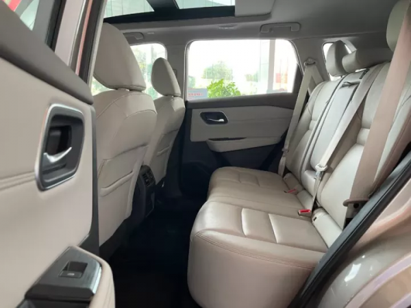 這是能在20萬內買到最值的SUV?後起之秀VS車壇老將,誰更勝一籌 這是能在20萬內買到最值的SUV?後起之秀VS車壇老將,誰更勝一籌