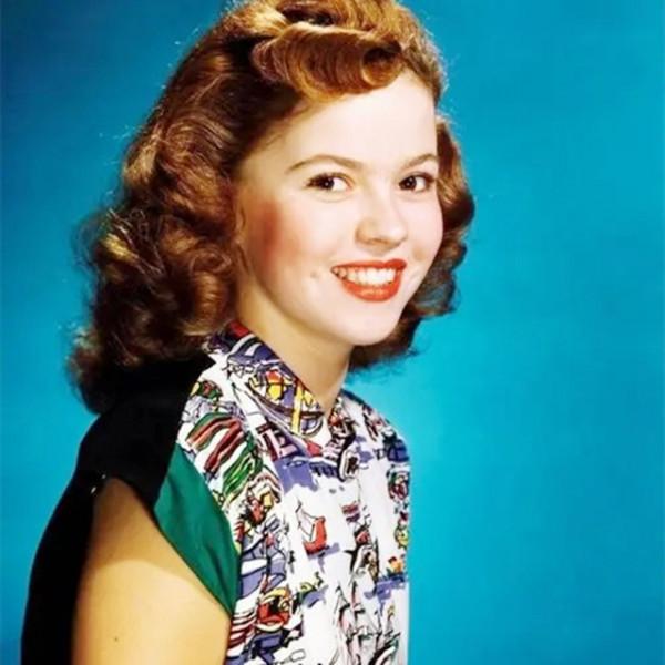 2014年秀蘭·鄧波兒在家人陪伴下去世,77年以外交官身份造訪中國 2014年秀蘭·鄧波兒在家人陪伴下去世,77年以外交官身份造訪中國