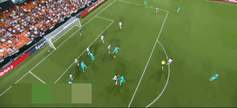 西甲第5輪 維尼修斯進球 本澤馬破門 皇馬2-1逆轉瓦倫西亞 三連勝 西甲第5輪 維尼修斯進球 本澤馬破門 皇馬2-1逆轉瓦倫西亞 三連勝