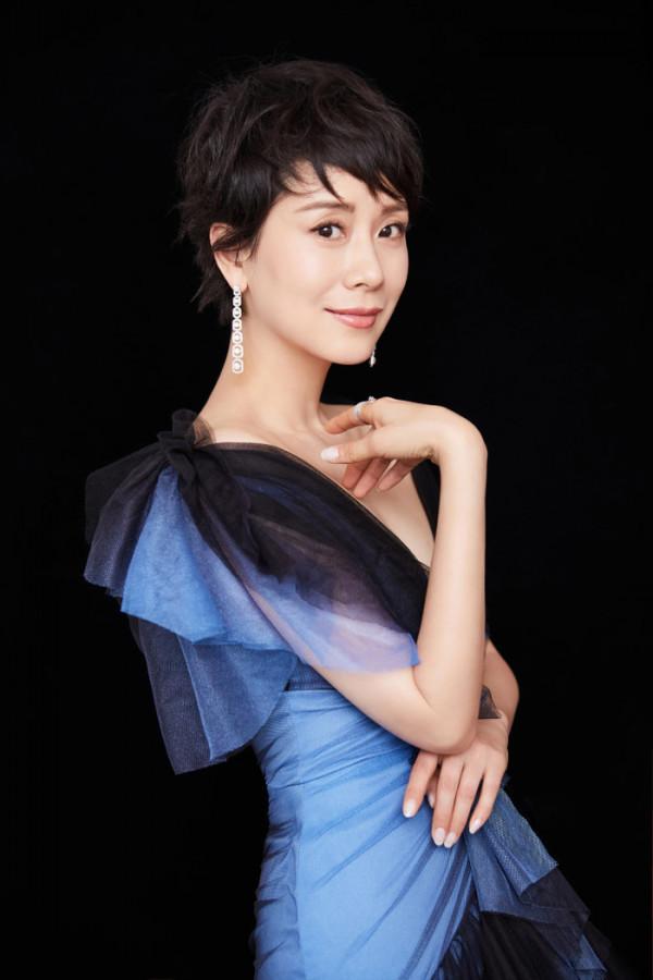 10位全國優秀電視劇女演員，最大的71歲，最小的38歲，誰爭議最大