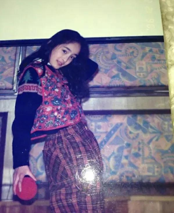 楊冪舊照（多個時期）