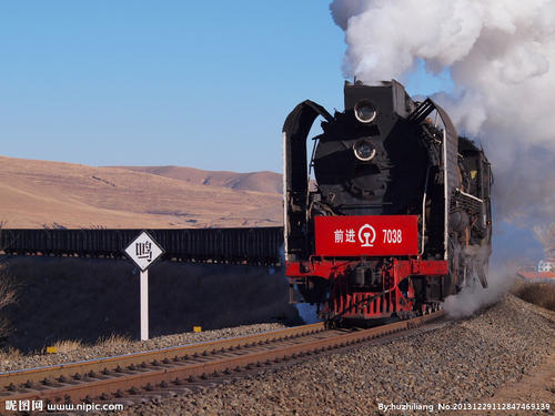 從美蘇日進口，到自產蒸汽火車面世，中國火車誕生經歷了什麼？