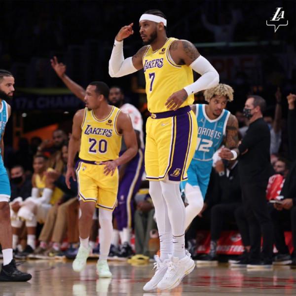 湖人最穩定的點！37歲老將成詹姆斯最好的幫手，場均失誤全隊最低