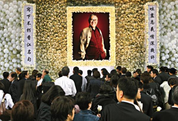 2004年黃霑去世:對成龍撒過尿,單挑過李小龍,還大罵劉德華3年 2004年黃霑去世:對成龍撒過尿,單挑過李小龍,還大罵劉德華3年