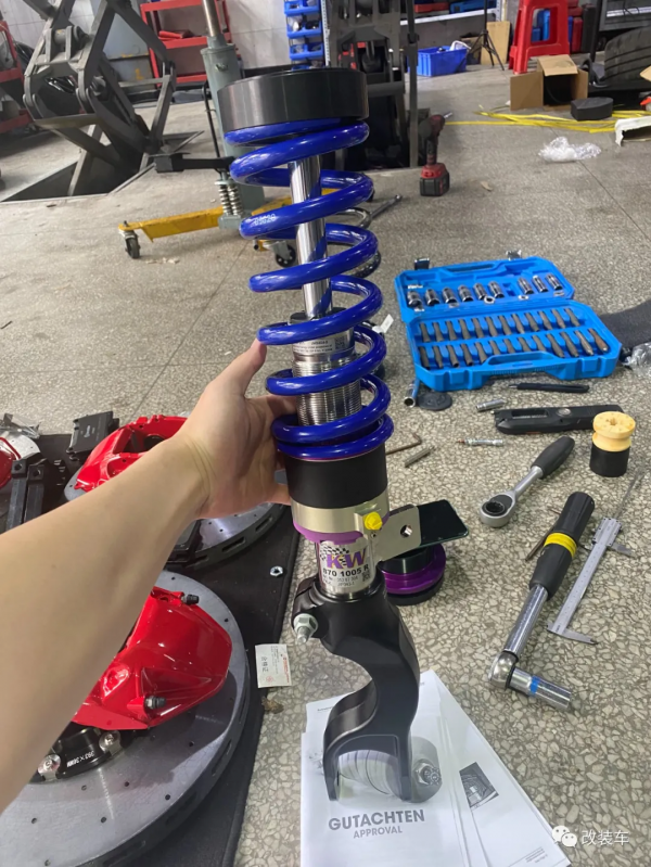 油價太貴被迫買Model 3高效能版,幫老婆磨合新車順便改裝玩玩 油價太貴被迫買Model 3高效能版,幫老婆磨合新車順便改裝玩玩