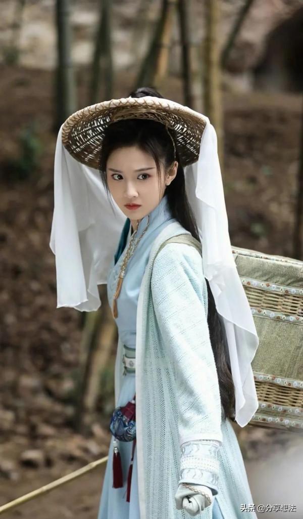 張慧雯古裝桌布