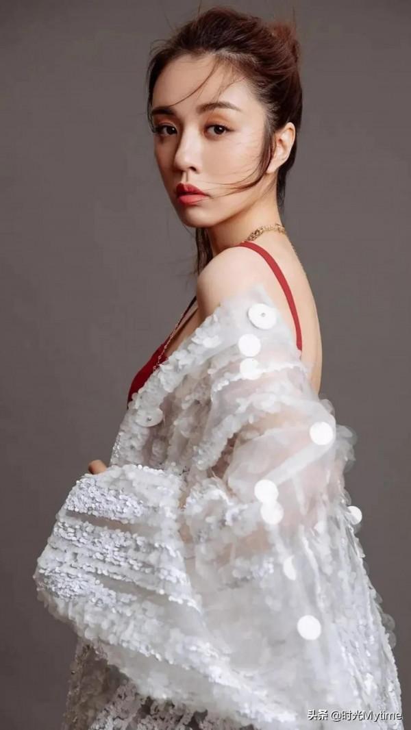 明星桌布：美女王曉晨，學戲曲的演電視也不錯喲