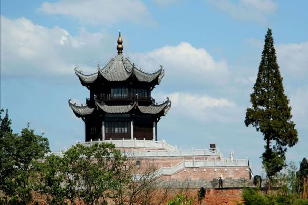 江蘇大型水庫因迷人風光晉升5A，地形複雜多樣，具有8個美麗景點