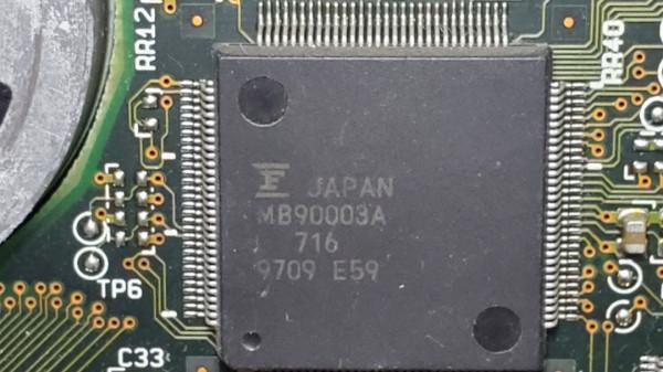 稀奇！20多年前的硬碟拆解