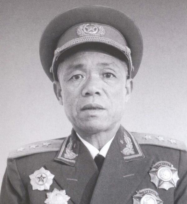 1955年授銜時，總參謀部各位負責人都是誰？被授予什麼軍銜？