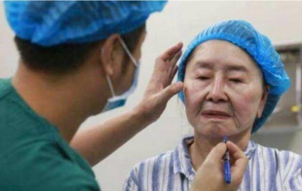 18歲妙齡少女一夜變老，丈夫說不離不棄，如今18年過去他做到了嗎