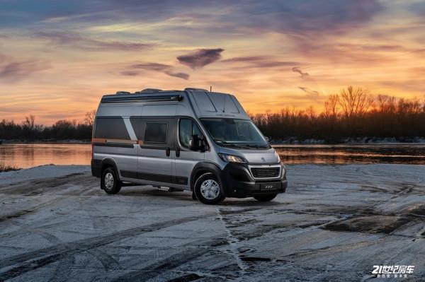 標緻汽車最新款B型房車釋出！專為2人出行設計，會客區大到能跳舞