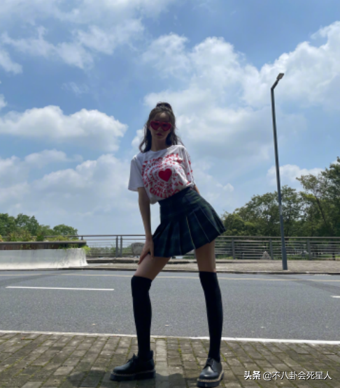 美不美先看腿!這14位女明星大長腿矚目,個個都是“腿精” 美不美先看腿!這14位女明星大長腿矚目,個個都是“腿精”