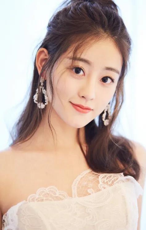 祝緒丹：寶藏女孩，仙氣十足，五官太精緻了