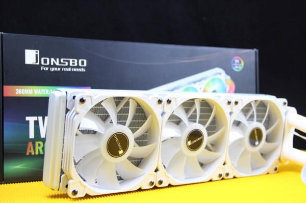 產品更新還真快,連水冷管都帶RGB光,炫彩機箱更添新裝 產品更新還真快,連水冷管都帶RGB光,炫彩機箱更添新裝