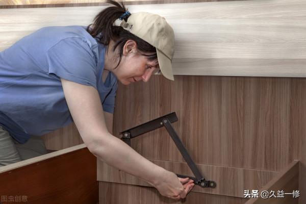 翻身時木床總會發出響聲應該如何解決,床總是響是床的質量問題嗎 翻身時木床總會發出響聲應該如何解決,床總是響是床的質量問題嗎