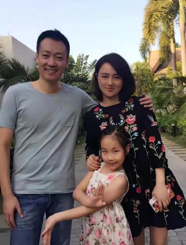 朱媛媛：出道26年，與辛柏青相愛28年生一女，46歲翻紅，人生圓滿