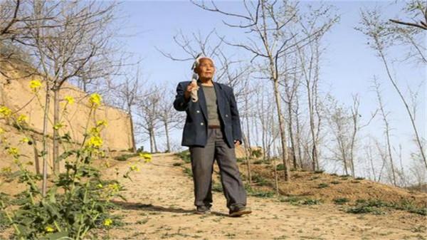 47歲&OpenCurlyDoubleQuote;軟飯男&rdquo;結婚8年不工作，孩子學費靠妻子：憑什麼我養家？