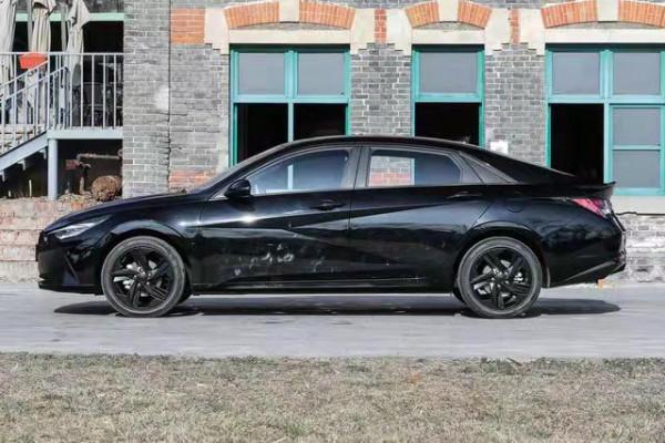 售價9&period;98萬起，2022款現代伊蘭特來襲，新增黑騎士限量版，能火嗎