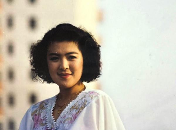 歌唱家萬山紅:離異後至今單身,與兒子是一個屋簷下的“租客” 歌唱家萬山紅:離異後至今單身,與兒子是一個屋簷下的“租客”