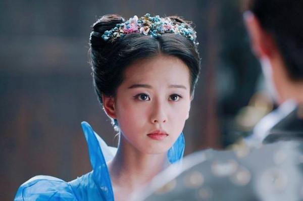 來自回族的這5位女星,個個靚條順氣質佳,誰的美麗驚豔到你? 來自回族的這5位女星,個個靚條順氣質佳,誰的美麗驚豔到你?