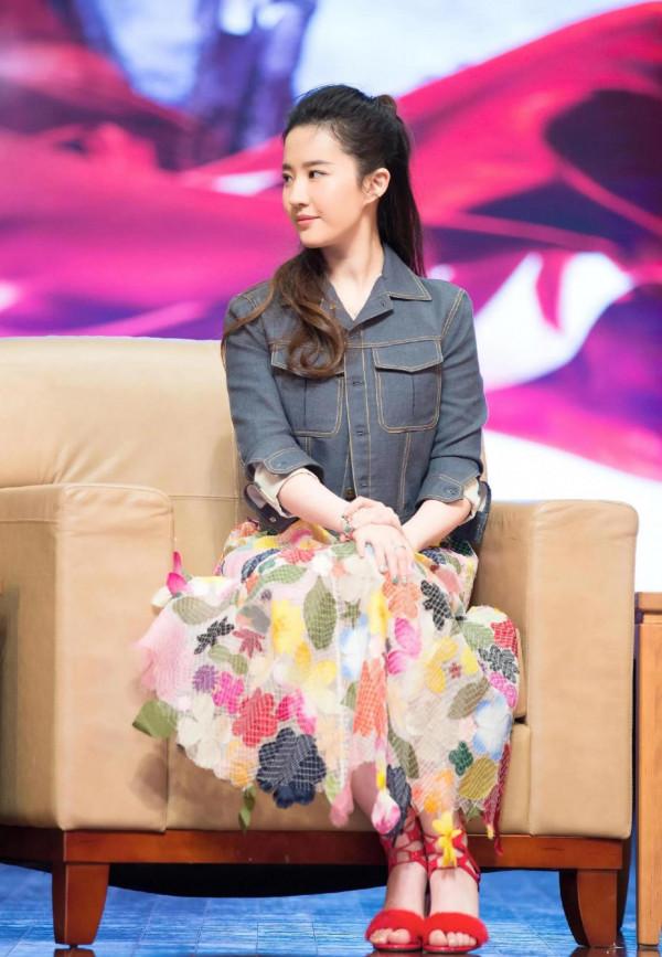 劉亦菲 牛仔很瘋狂