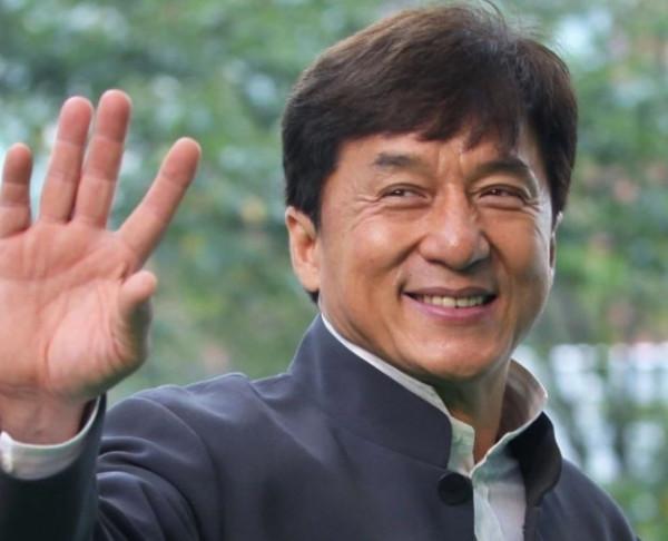 成龍新電影班底豪華，卻因2位“關係戶”被嘲，網友：爛片預定