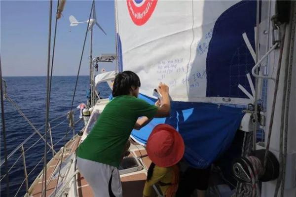 還記得辭職賣房、帶娃環球遊那個山東家庭嗎？他們如今怎麼樣了