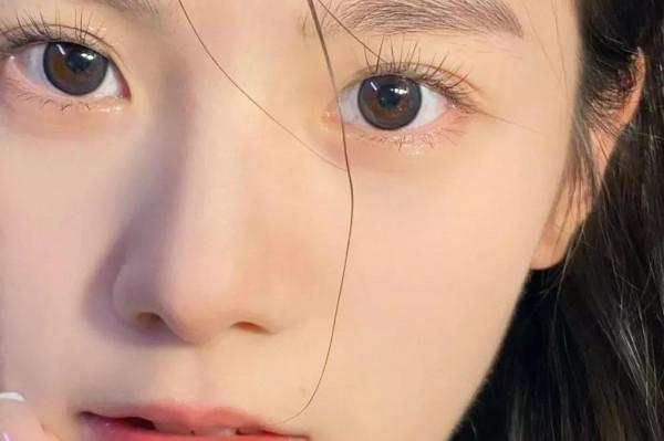 有眼界的女人，四十歲後都愛用這五款面霜在抗老+提亮