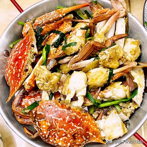 鮮香入味的三道家常菜推薦：姜蔥炒花蟹，涼拌白貝，腐乳空心菜