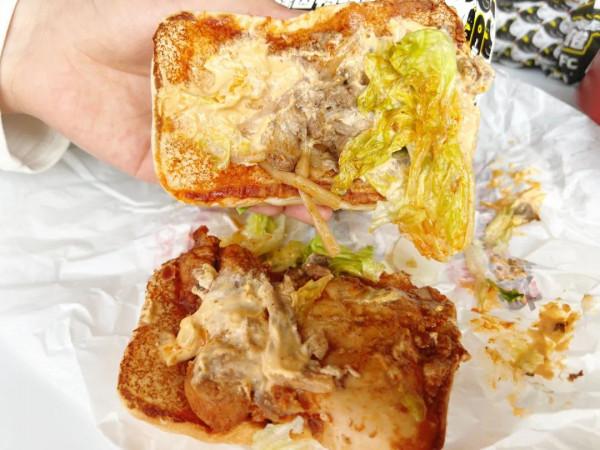 肯德基的周黑鴨漢堡，你猜是驚喜還是驚嚇？