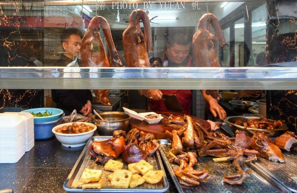 傳承三代的潮州滷鵝小店,藏於小巷天天排隊,價格不貴卻年入百萬 傳承三代的潮州滷鵝小店,藏於小巷天天排隊,價格不貴卻年入百萬