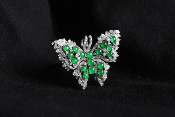 胸針怎麼戴，你知道嗎？