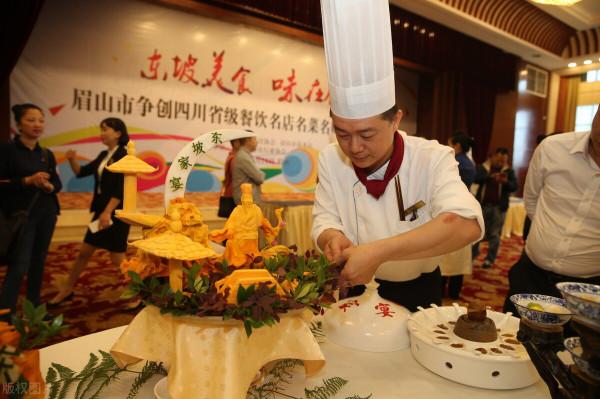 連續被貶官,最終被外放到蠻荒海島,蘇軾還能活到65歲,何故也? 連續被貶官,最終被外放到蠻荒海島,蘇軾還能活到65歲,何故也?