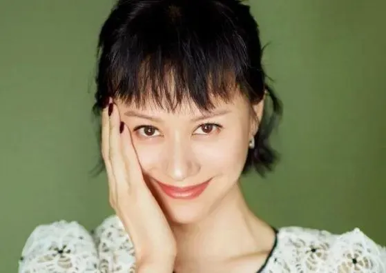 曾為前夫賣房、上失信名單，如今43歲的倪虹潔活出了自己